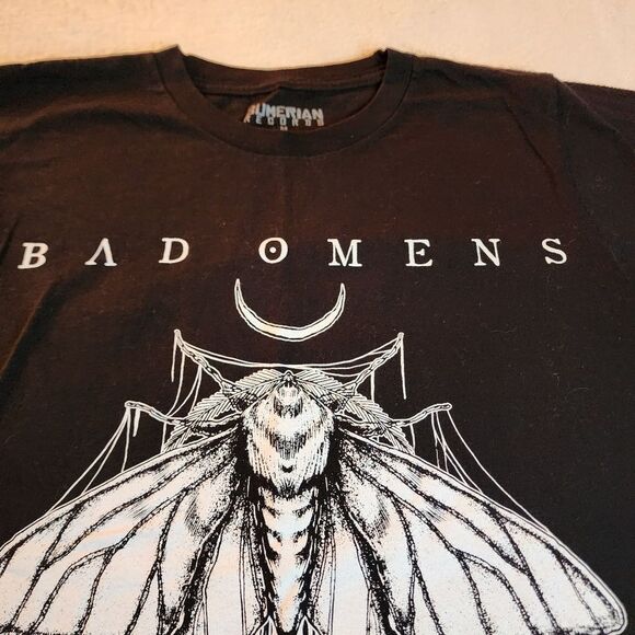Sumerian Records Bad Omens Moth Black Tshirt With Graphics Size Medium - Picture 3 of 7